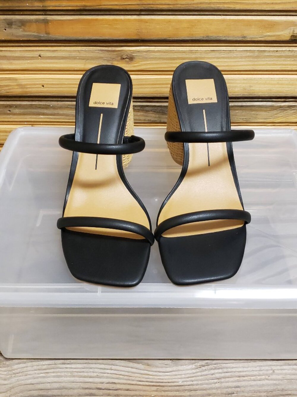 Dolce Vita Black Leather Raffia Straw Block Heel Sandals NWOB Size 8.5